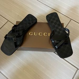 Gucci vintage sandals size 11 woman’s